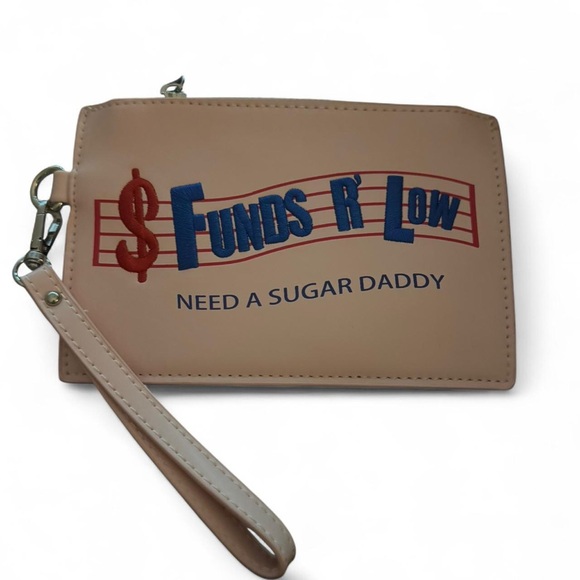 Sugar Thrillz Pink 'Funds R Low' Clutch - Picture 2 of 3